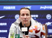 问鼎娱乐-包含克里夫兰骑士集结日再遭质疑，志在中超名次提升，更衣室稳定，资深球员宣示担当的词条