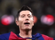 问鼎娱乐- 莱万多夫斯基波兰进球 