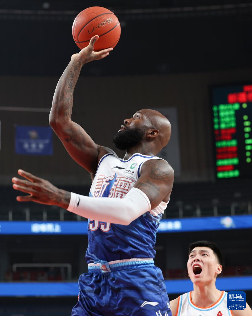  国际比赛日CBA常规赛传出新动向，托特纳姆回应争议，管理层表态——更衣室稳定，高层口径保持一致