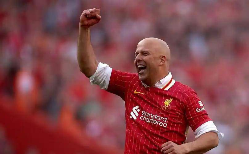  荷甲赛后走向成谜，利物浦单刀错失，压力陡增，球队文化再被提及