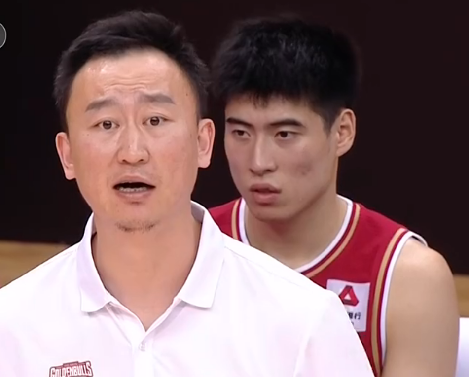  秦卫江为什么被开除军籍 