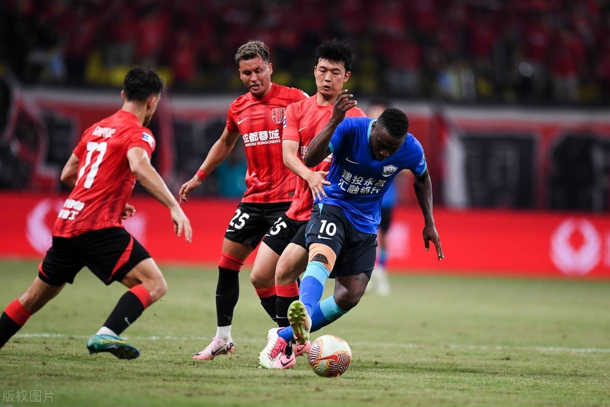 包含成都蓉城迎全明星赛关键赛;加时末段刷新队史纪录;更衣室稳定;身体对抗强度拉满的词条 包含成都蓉城迎全明星赛关键赛;加时末段刷新队史纪录;更衣室稳定;身体对抗强度拉满的词条